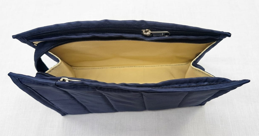3zip Traveling pouch